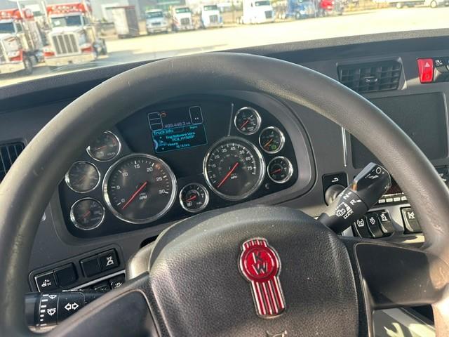 2022 Kenworth T680-8