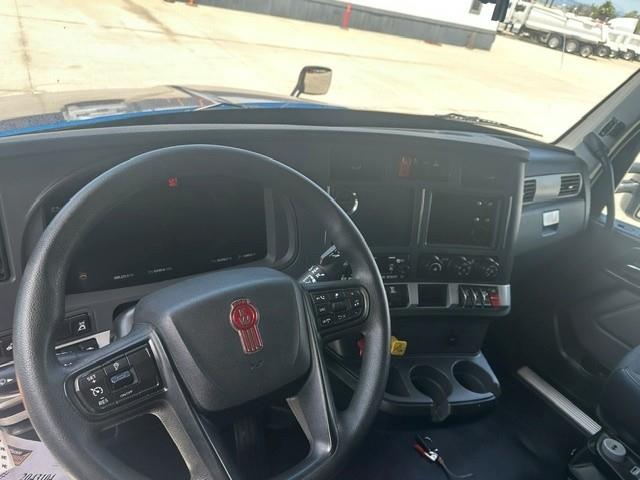 2022 Kenworth T680-9
