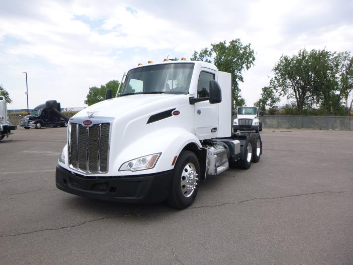 2023 Peterbilt 579-0