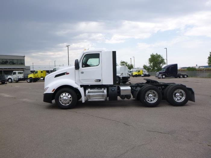 2023 Peterbilt 579-3