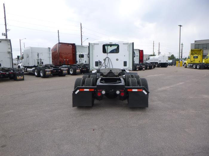 2023 Peterbilt 579-5