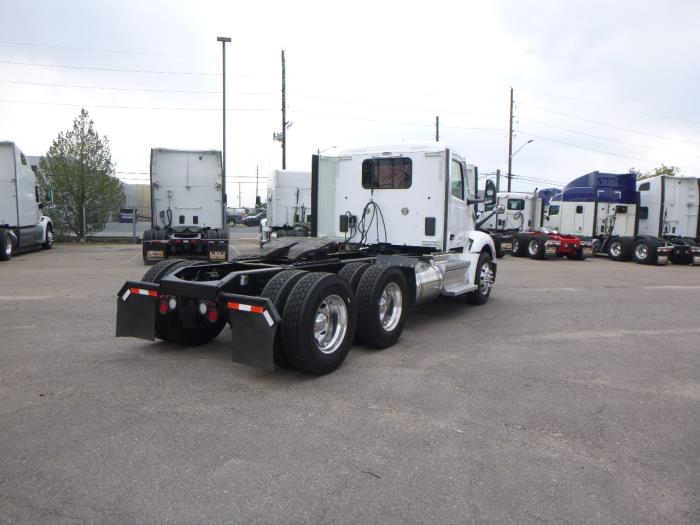 2023 Peterbilt 579-6