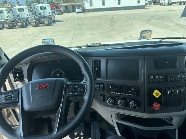 2024 Peterbilt 579-14