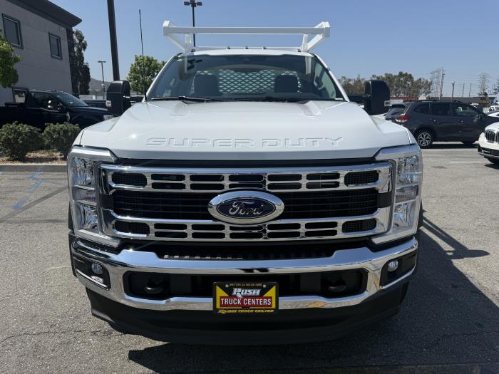 2026 Ford F-550-8