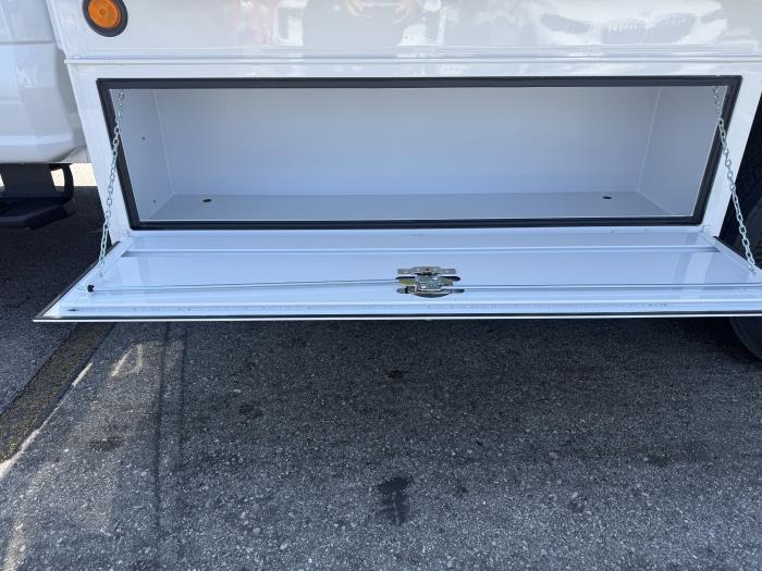 2026 Ford F-550-11