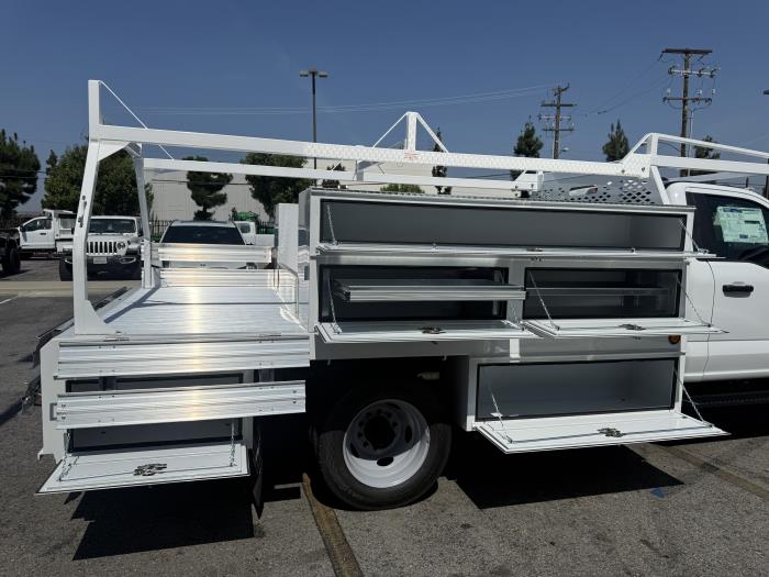 2026 Ford F-550-16