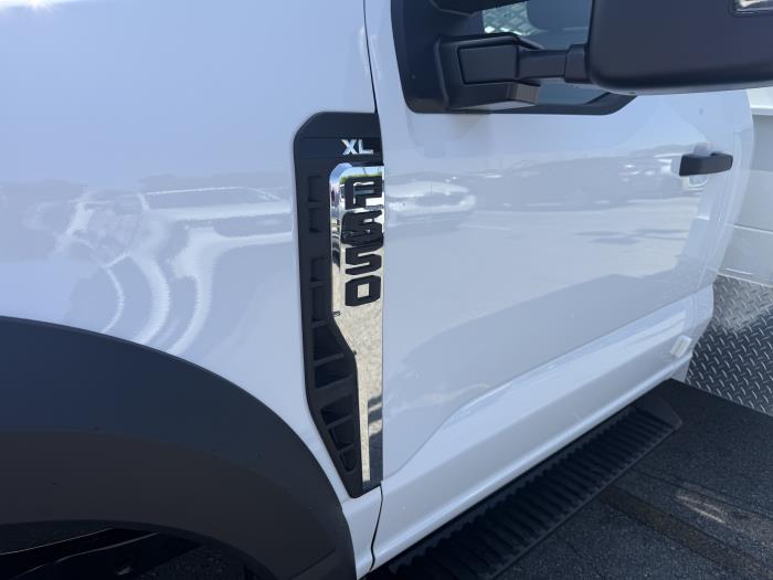 2026 Ford F-550-19