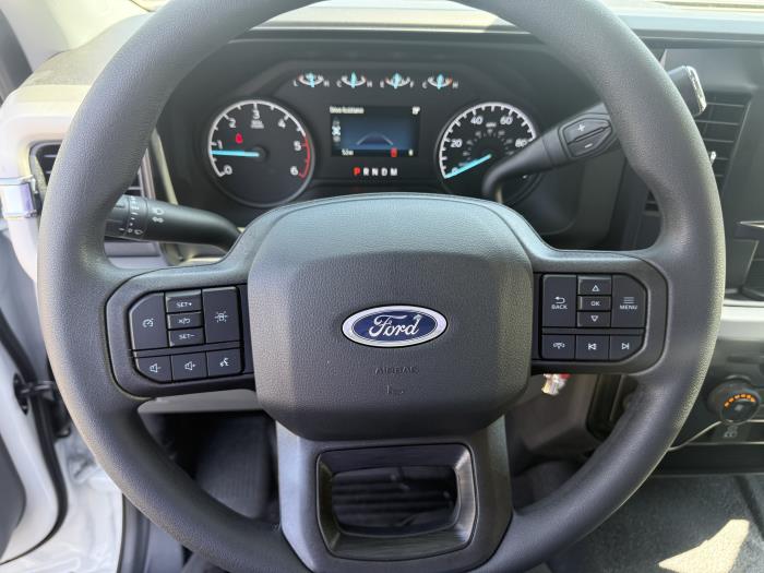 2026 Ford F-550-28