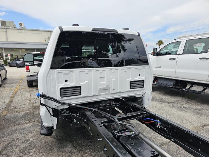 2026 Ford F-550-7