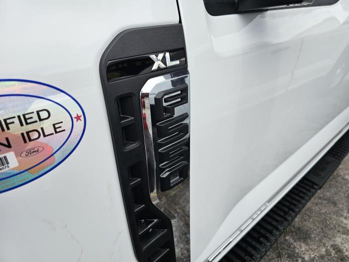 2026 Ford F-550-9