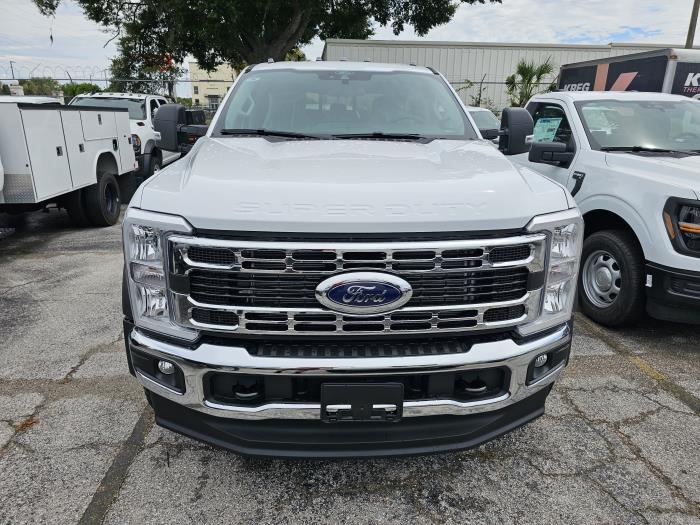 2026 Ford F-550-2