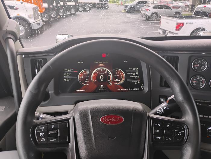 2023 Peterbilt 579-16