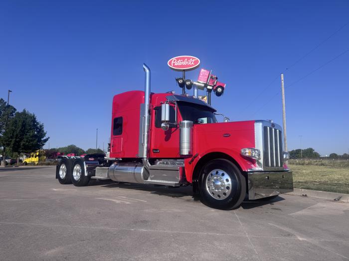 2027 Peterbilt 589-3