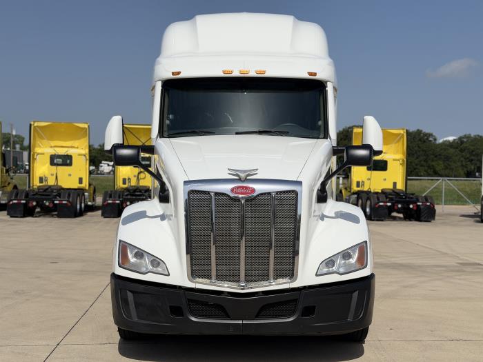 2022 Peterbilt 579-1