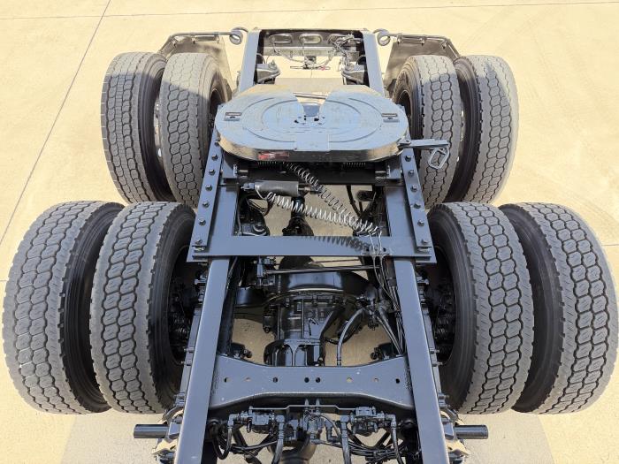 2022 Peterbilt 579-10
