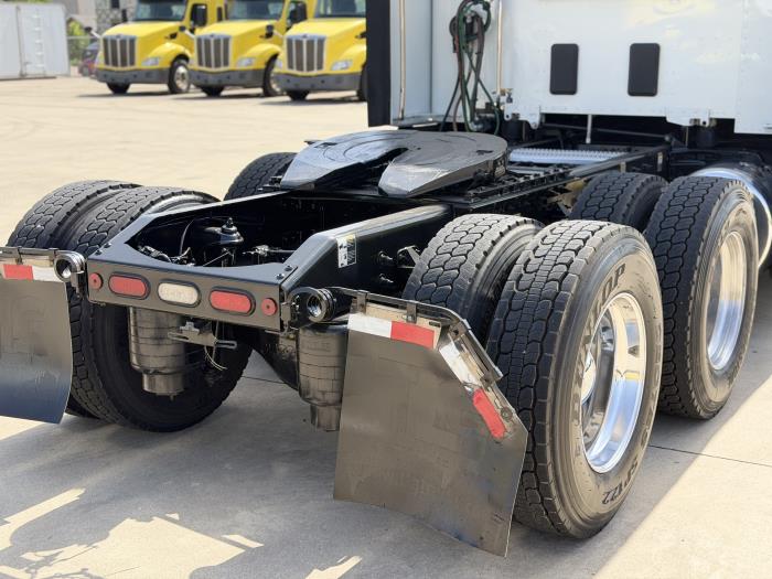 2022 Peterbilt 579-11