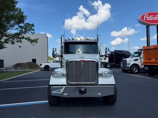 2027 Peterbilt 567-8