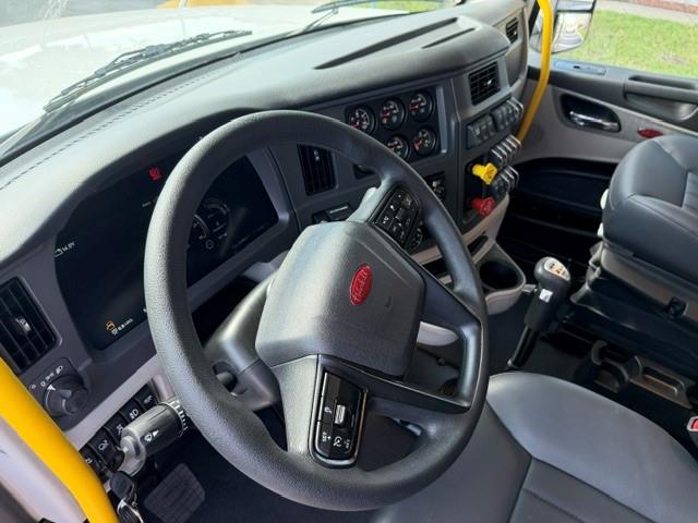 2027 Peterbilt 567-12