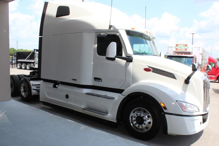 2024 Peterbilt 579-7