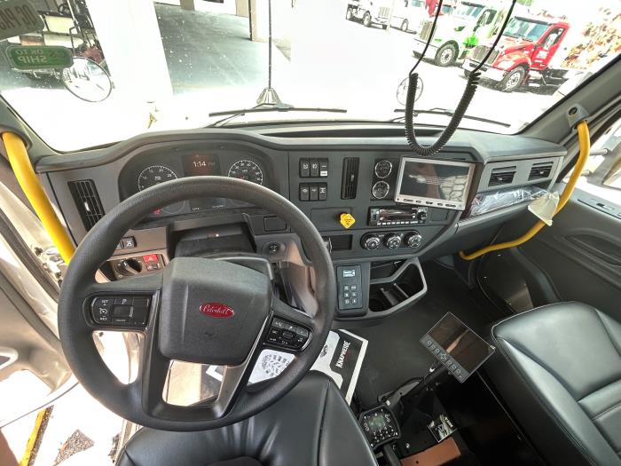 2027 Peterbilt 536-3