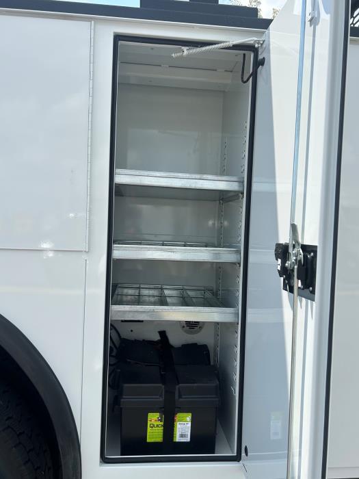 2027 Peterbilt 536-18