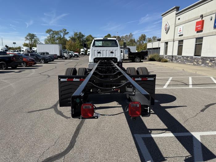 2027 Ford F-750-6