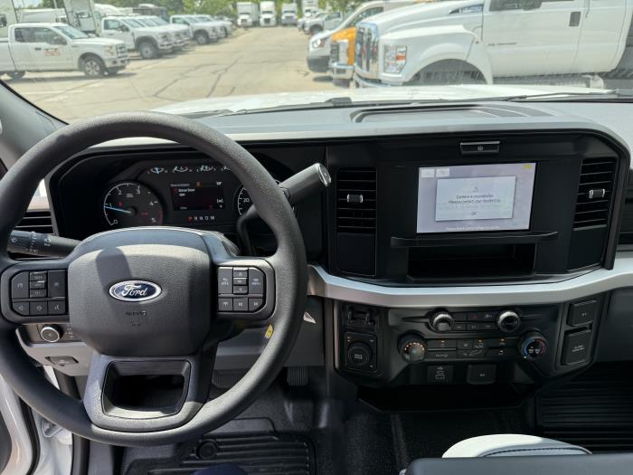 2027 Ford F-550-15