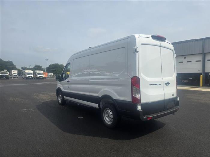 2026 Ford Transit-250-4