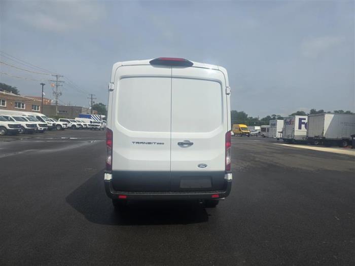 2026 Ford Transit-250-5