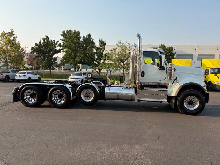 2027 International HX520-4