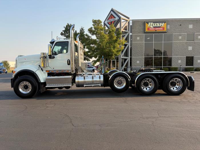 2027 International HX520-8