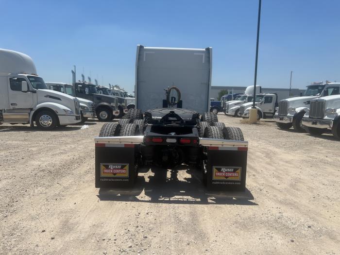 2027 Peterbilt 589-7