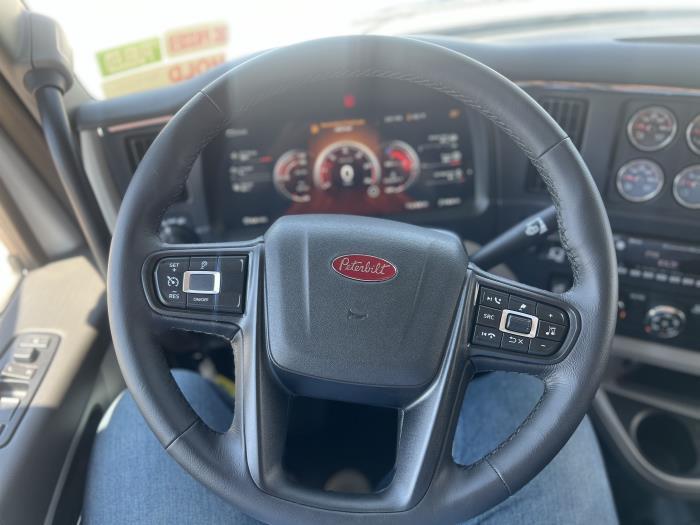 2027 Peterbilt 589-13