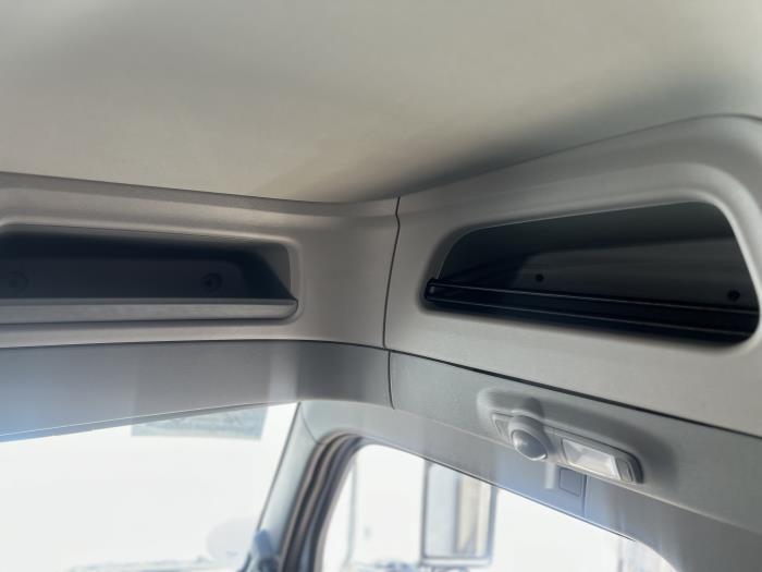2027 Peterbilt 589-22