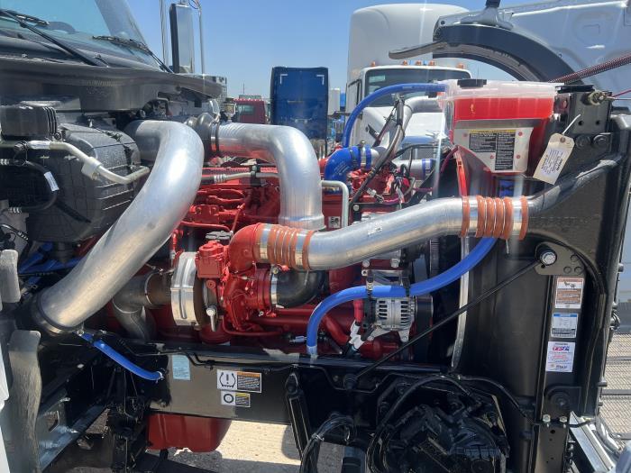2027 Peterbilt 589-32