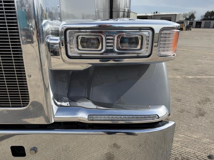 2027 Peterbilt 589-17