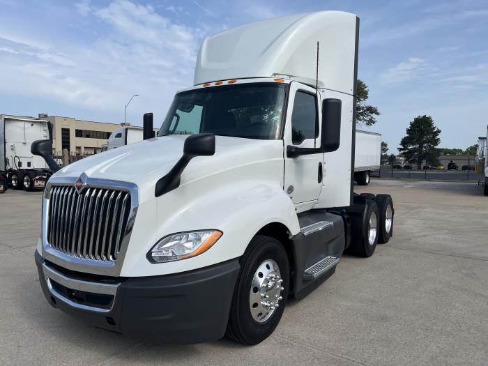 2021 International LT625-0