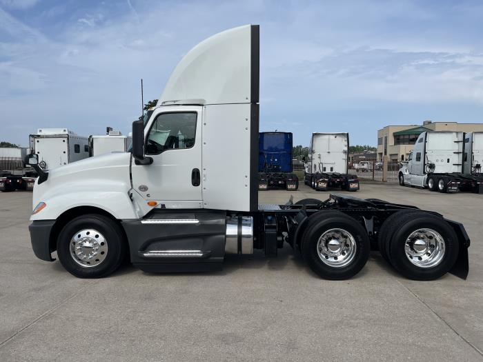 2021 International LT625-1