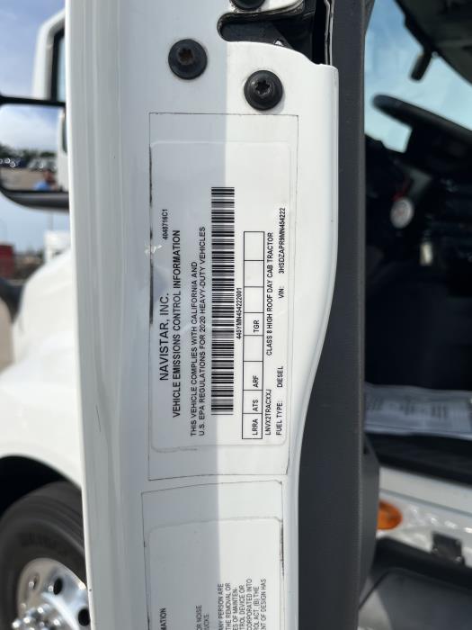 2021 International LT625-10