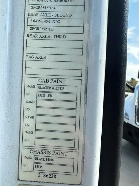 2016 Volvo VNL300-11