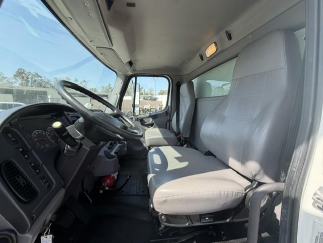 2019 Freightliner Business Class M2 106-7