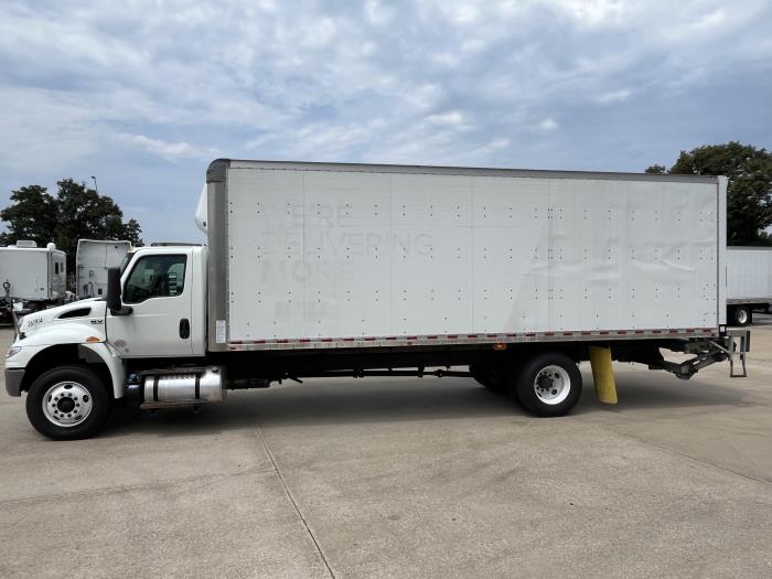 2021 International LT625-1
