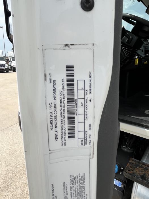 2021 International LT625-13