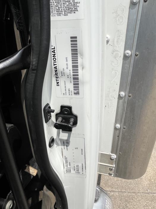 2021 International LT625-14