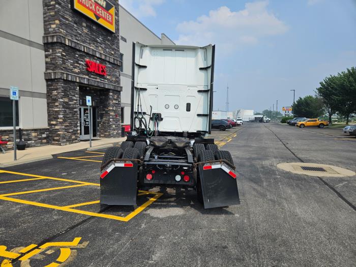 2023 International LT625-2