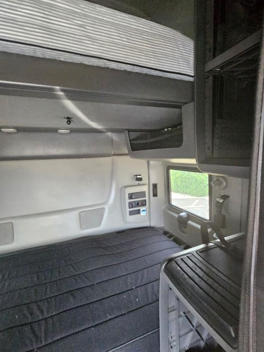 2023 International LT625-9