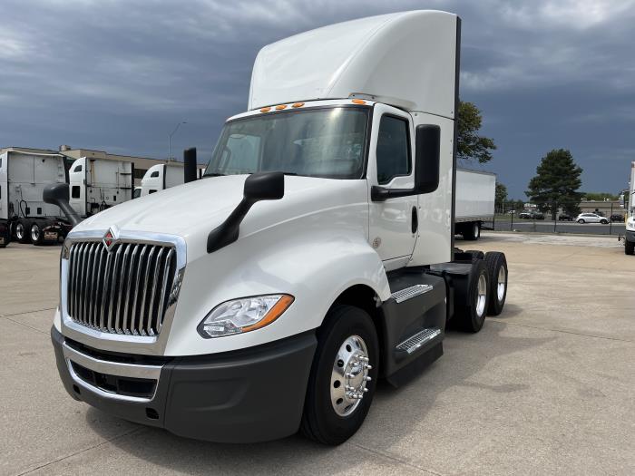 2021 International LT625-0