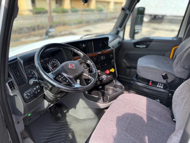 2021 International LT625-16