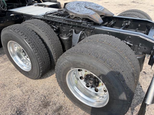 2022 International LT625-5