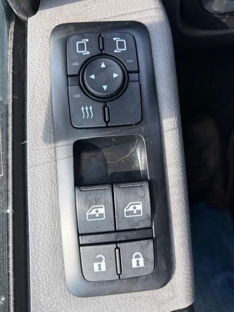2022 International LT625-17